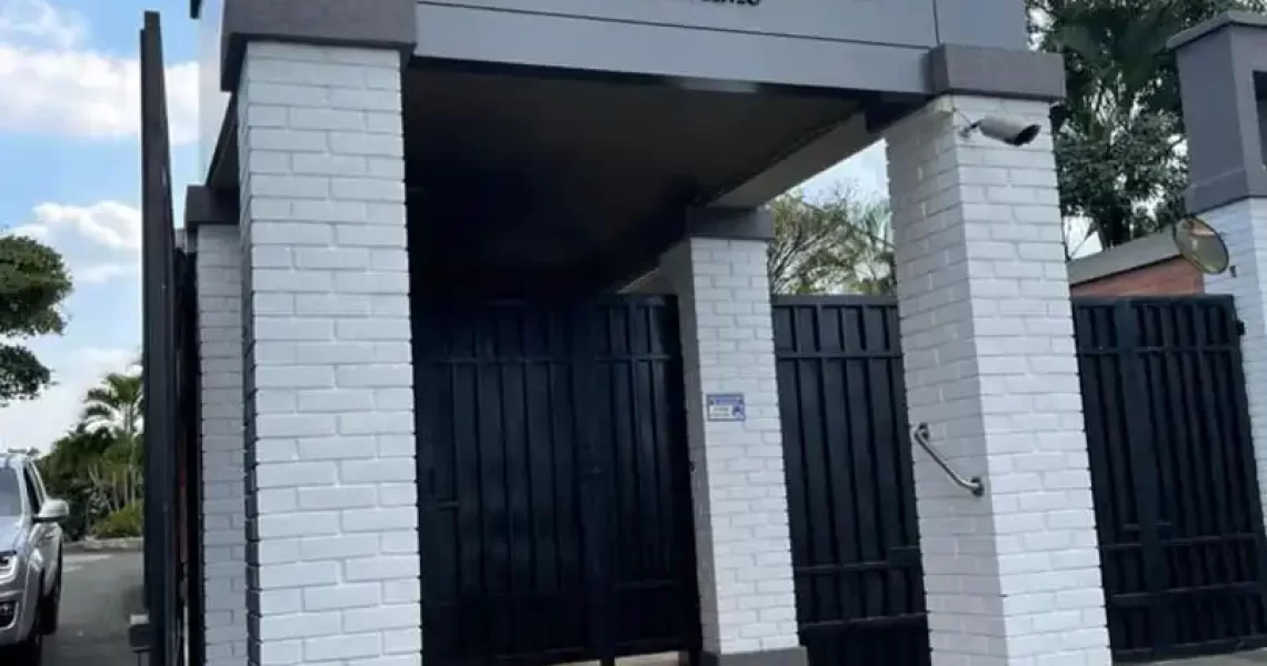 Condominio PIEDRAGRANDE (5)
